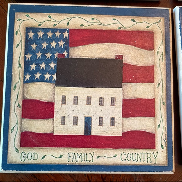 Set of 4 Ceramic Tile American Flag Coasters - Picture 5 of 10